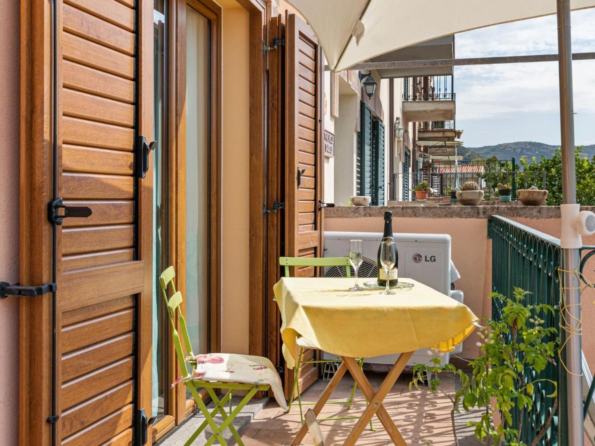 Belvilla By Oyo Casa Santa Giusta บอซา ภายนอก รูปภาพ